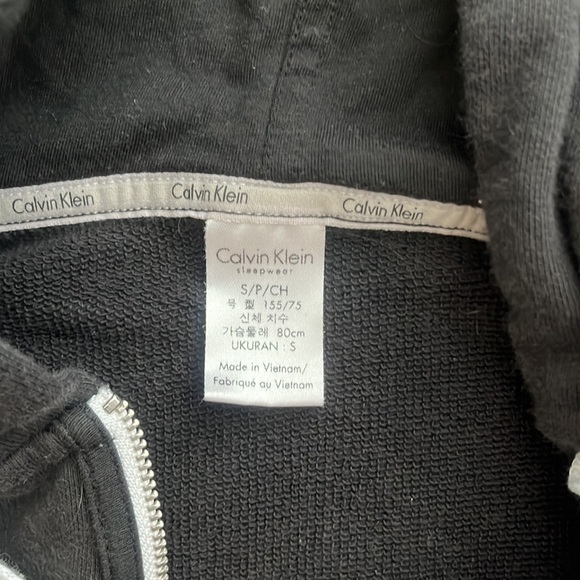 Calvin Klein small set - Picture 6 of 7